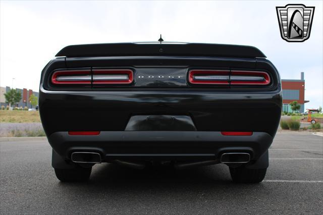 Photo of 2015 Gray Dodge Challenger