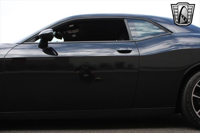 Photo of 2015 Gray Dodge Challenger