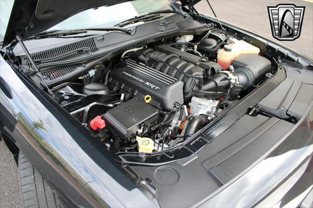 Photo of 2015 Gray Dodge Challenger