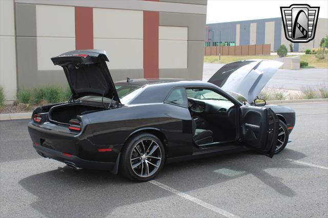 Photo of 2015 Gray Dodge Challenger