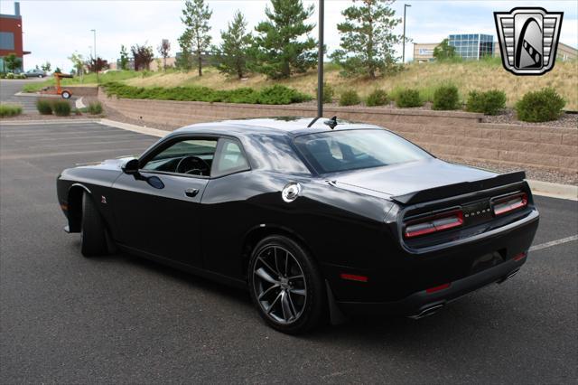 Photo of 2015 Gray Dodge Challenger