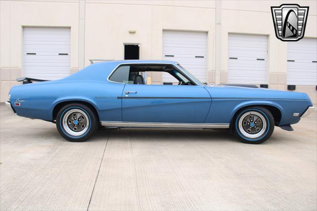 Photo of 1969 Blue Mercury Cougar
