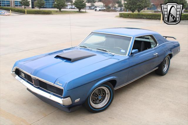 Photo of 1969 Blue Mercury Cougar