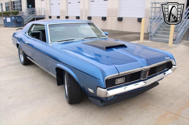 Photo of 1969 Blue Mercury Cougar