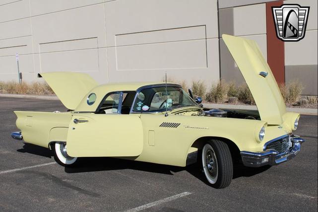 Photo of 1957 Inca Gold Ford Thunderbird