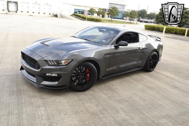 Photo of 2020 Gray Ford Shelby GT350