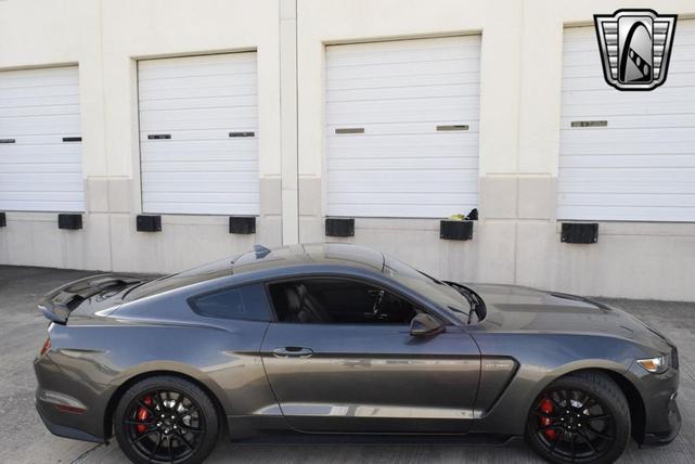 Photo of 2020 Gray Ford Shelby GT350