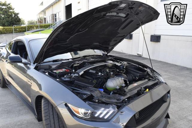 Photo of 2020 Gray Ford Shelby GT350