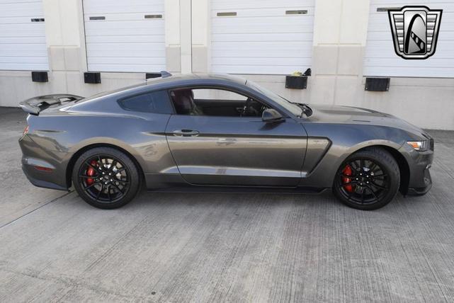 Photo of 2020 Gray Ford Shelby GT350