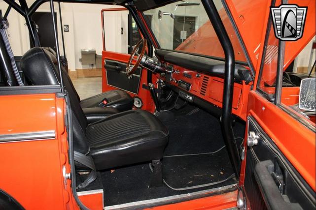 Photo of 1970 Orange Ford Bronco