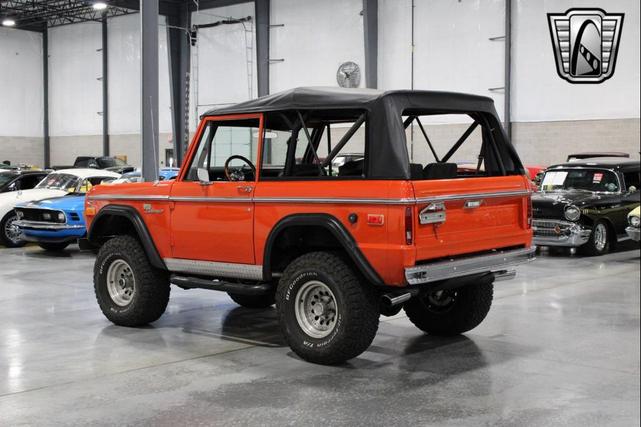 Photo of 1970 Orange Ford Bronco