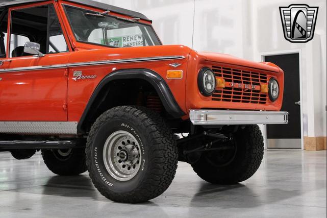 Photo of 1970 Orange Ford Bronco