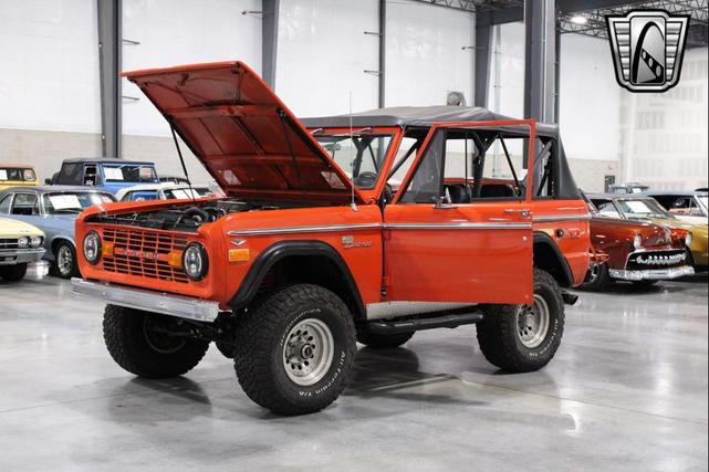 Photo of 1970 Orange Ford Bronco