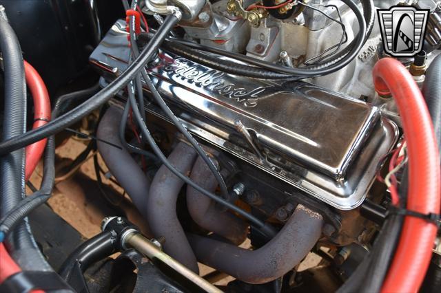 Photo of 1966 Autum Gold Chevrolet Impala