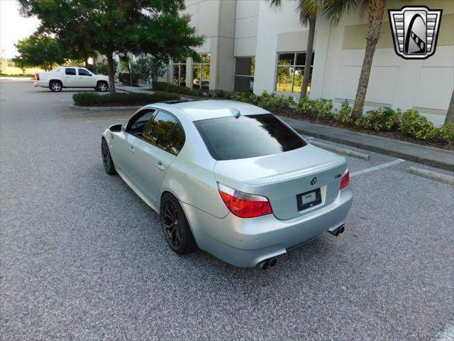 Photo of 2006 Silver metallic BMW M5