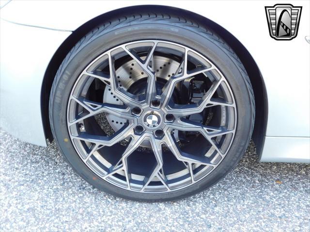 Photo of 2006 Silver metallic BMW M5