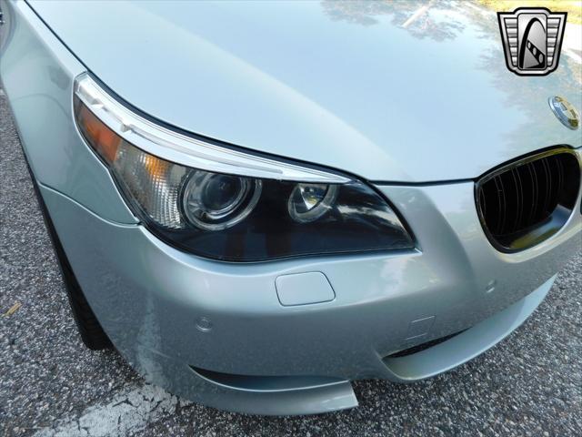 Photo of 2006 Silver metallic BMW M5