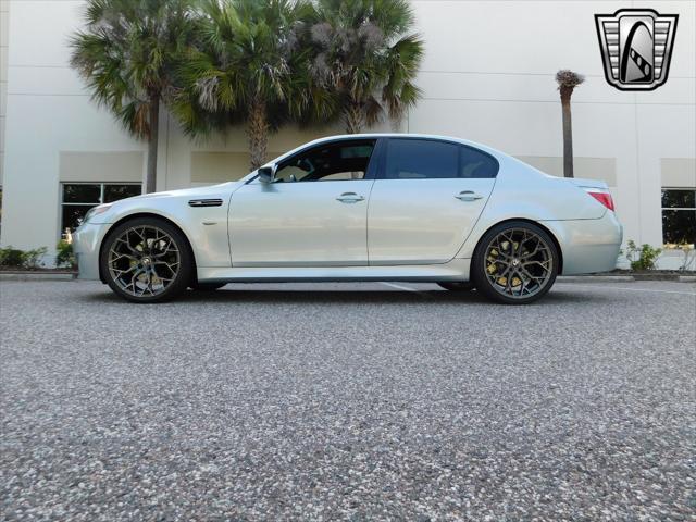 Photo of 2006 Silver metallic BMW M5