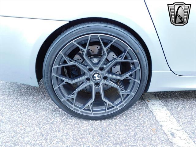 Photo of 2006 Silver metallic BMW M5