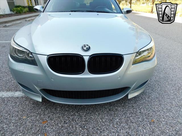 Photo of 2006 Silver metallic BMW M5