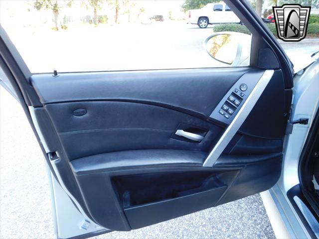 Photo of 2006 Silver metallic BMW M5