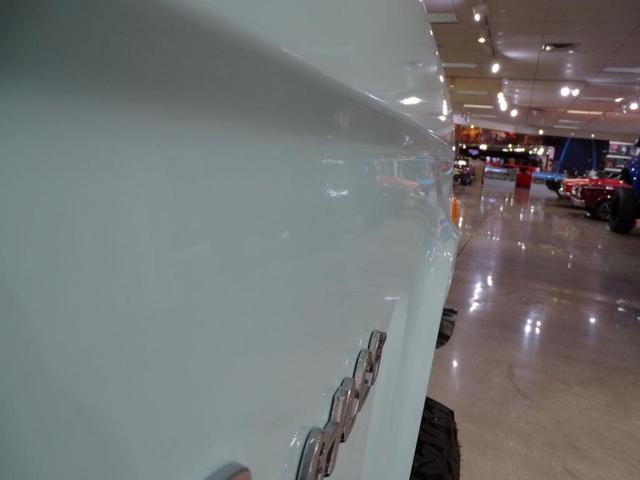 Photo of 1975 Sea foam Green Ford Bronco