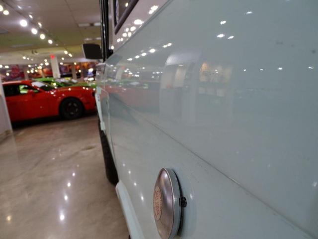 Photo of 1975 Sea foam Green Ford Bronco