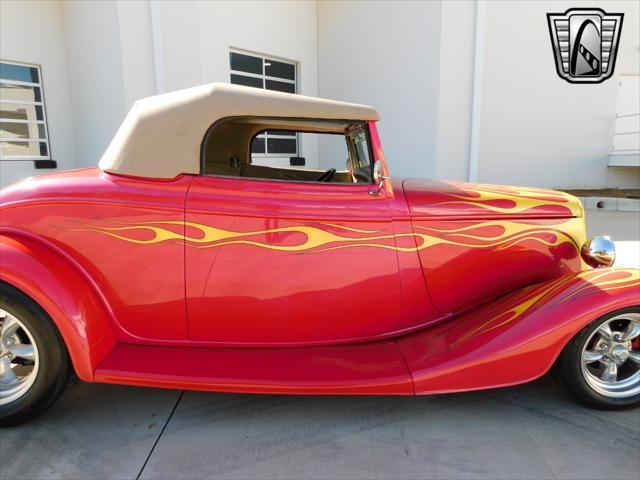 Photo of 1934 Pearl Red Ford Roadster