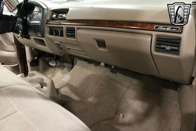 Photo of 1996 Maroon Ford F-150