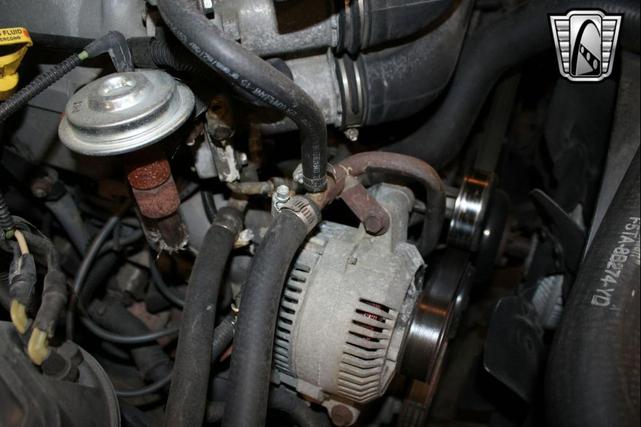 Photo of 1996 Maroon Ford F-150