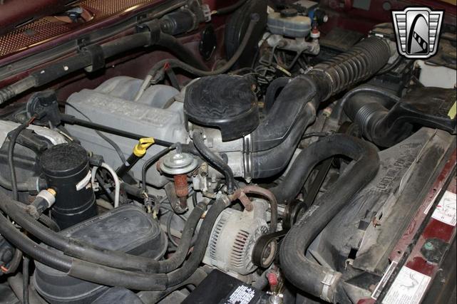 Photo of 1996 Maroon Ford F-150