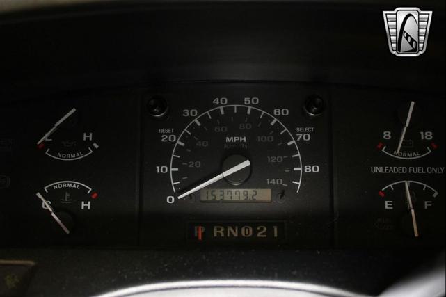 Photo of 1996 Maroon Ford F-150