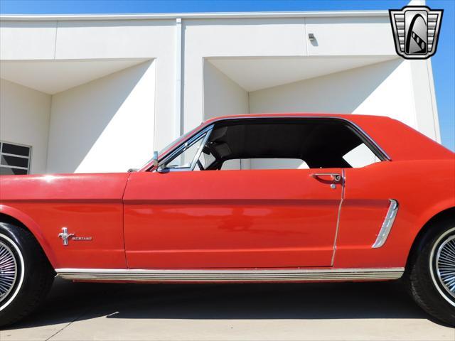 Photo of 1964 Red Ford Mustang