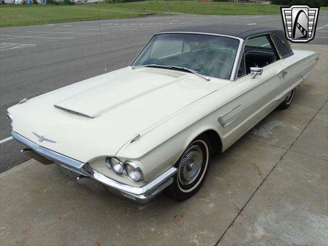 Photo of 1965 White Ford Thunderbird