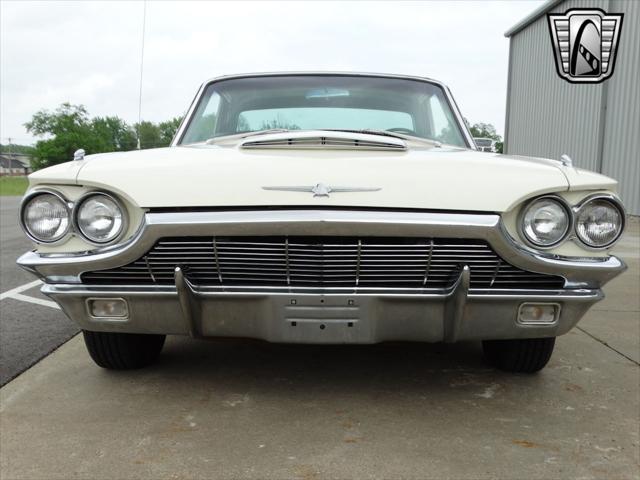 Photo of 1965 White Ford Thunderbird