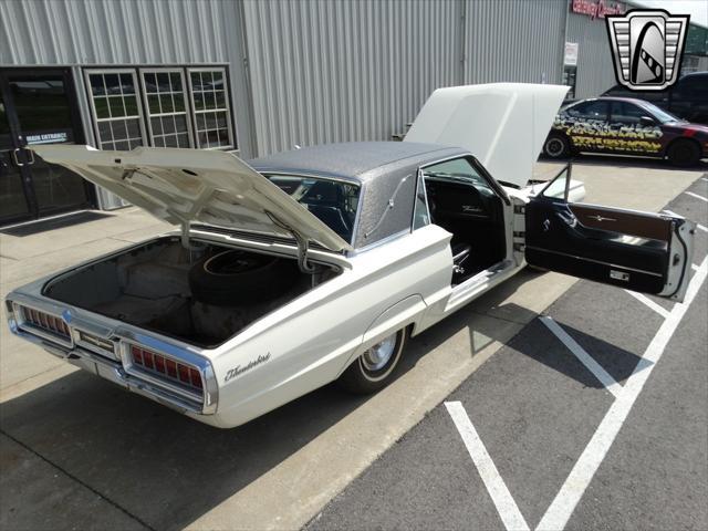Photo of 1965 White Ford Thunderbird