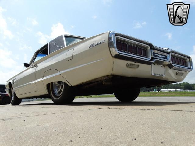 Photo of 1965 White Ford Thunderbird