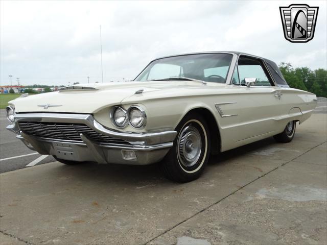 Photo of 1965 White Ford Thunderbird
