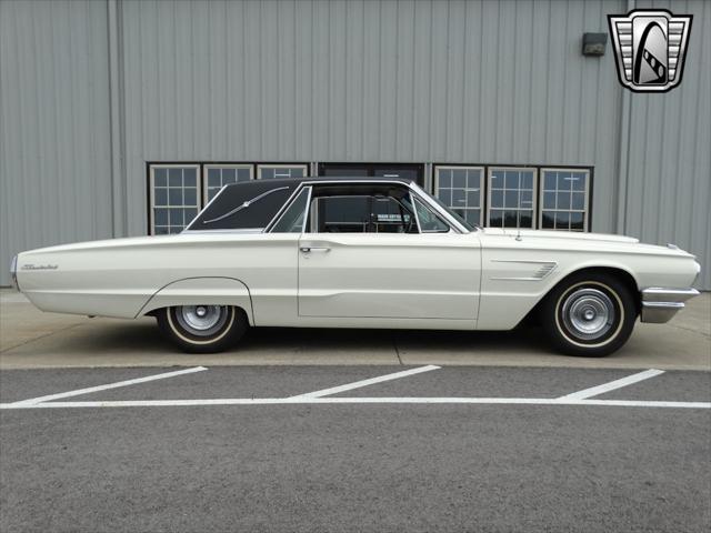 Photo of 1965 White Ford Thunderbird