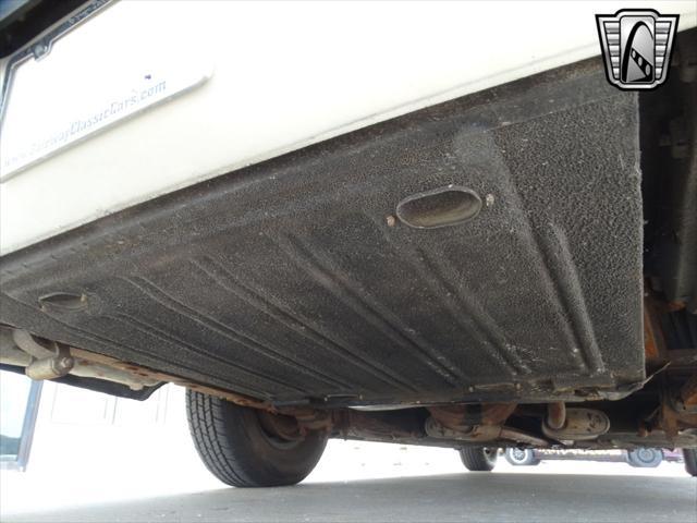 Photo of 1965 White Ford Thunderbird