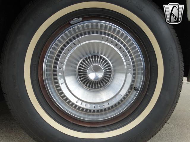 Photo of 1965 White Ford Thunderbird