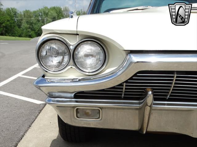 Photo of 1965 White Ford Thunderbird