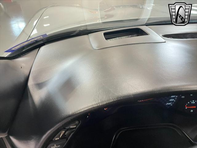 Photo of 2002 Silver Chevrolet Corvette
