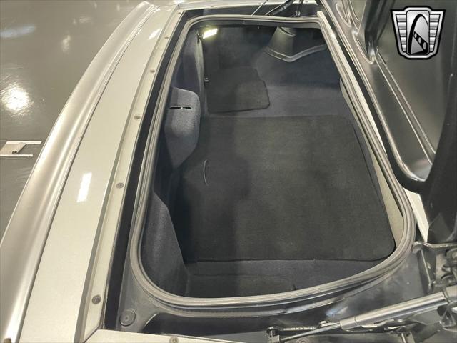 Photo of 2002 Silver Chevrolet Corvette