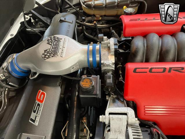Photo of 2002 Silver Chevrolet Corvette