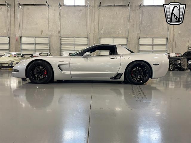 Photo of 2002 Silver Chevrolet Corvette