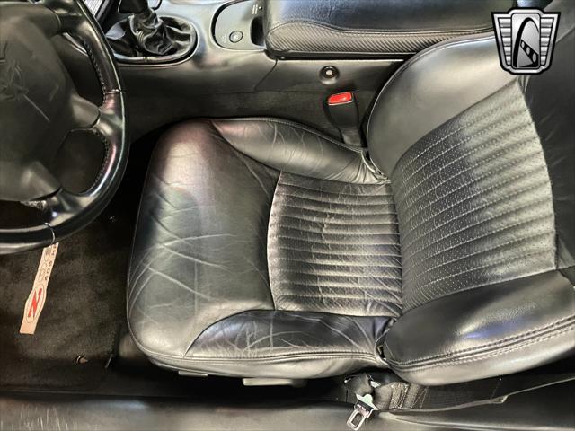 Photo of 2002 Silver Chevrolet Corvette