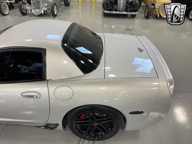 Photo of 2002 Silver Chevrolet Corvette