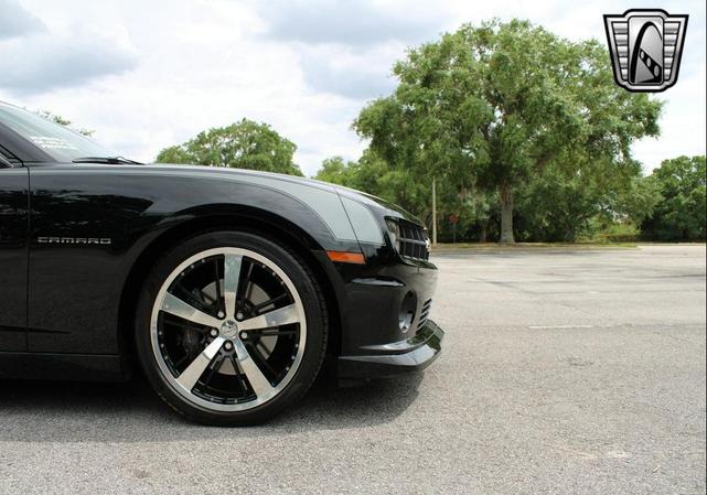 Photo of 2011 Black Chevrolet Camaro