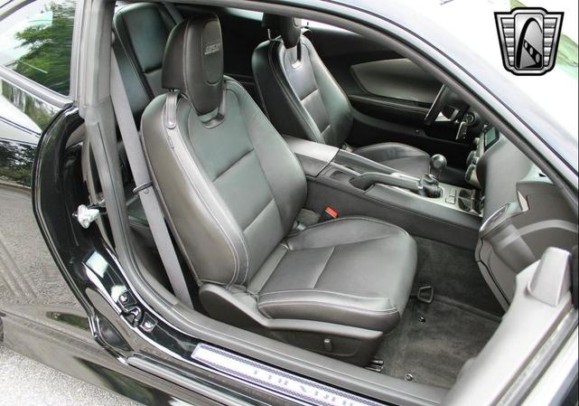 Photo of 2011 Black Chevrolet Camaro